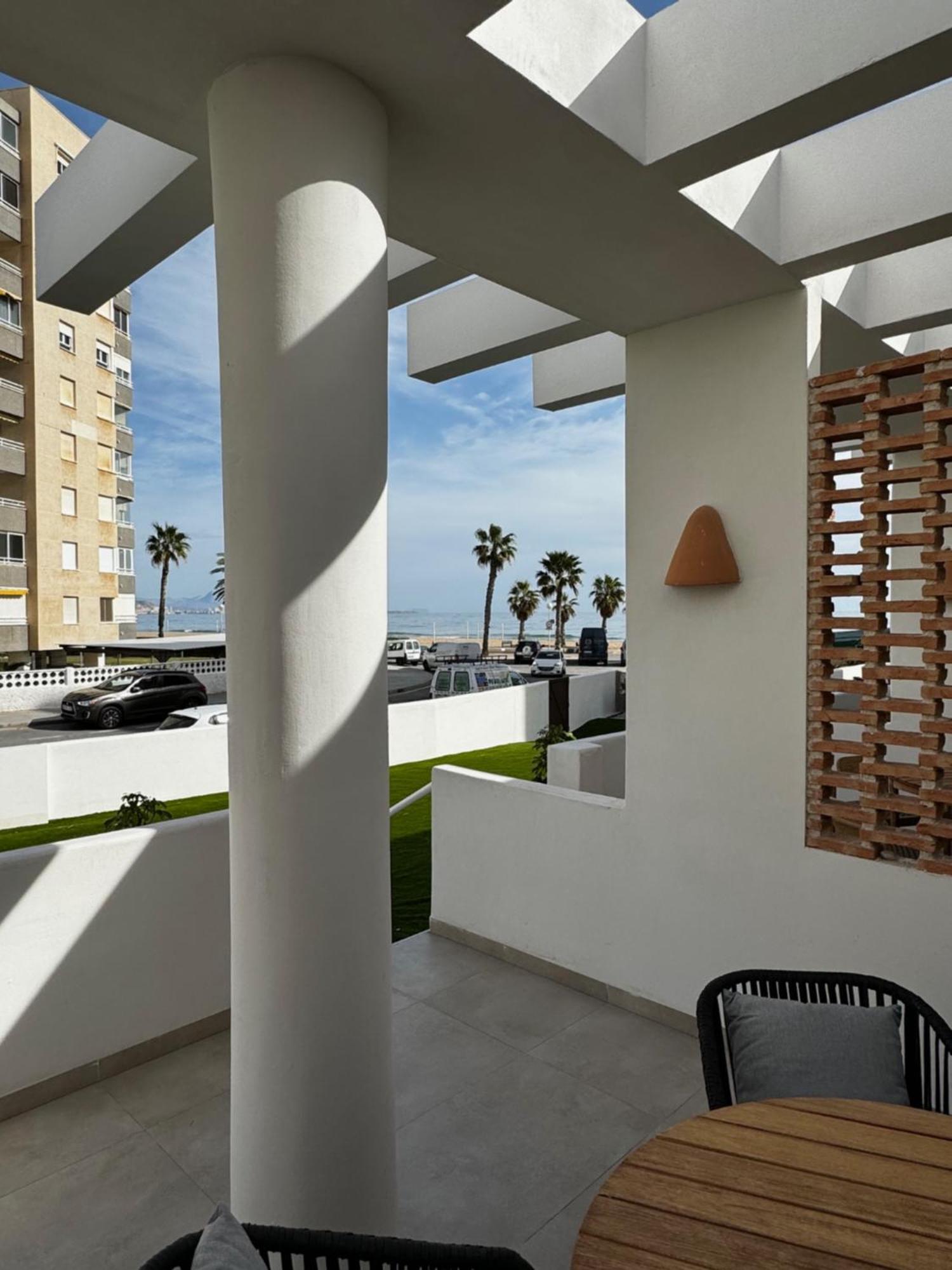 Reyes Catolicos Premium Beach, Playa Urbanova, Alicante Exteriör bild