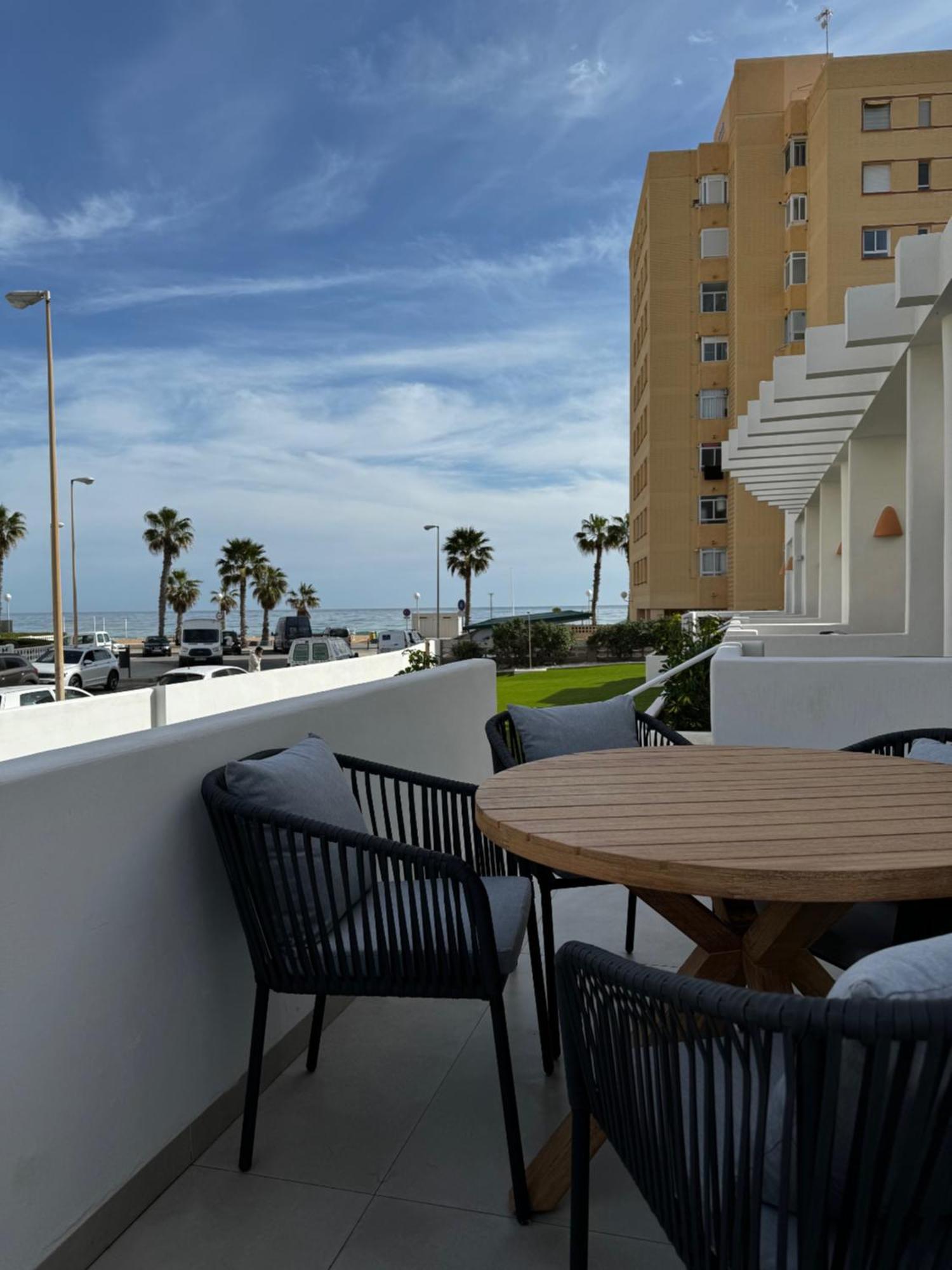 Reyes Catolicos Premium Beach, Playa Urbanova, Alicante Exteriör bild