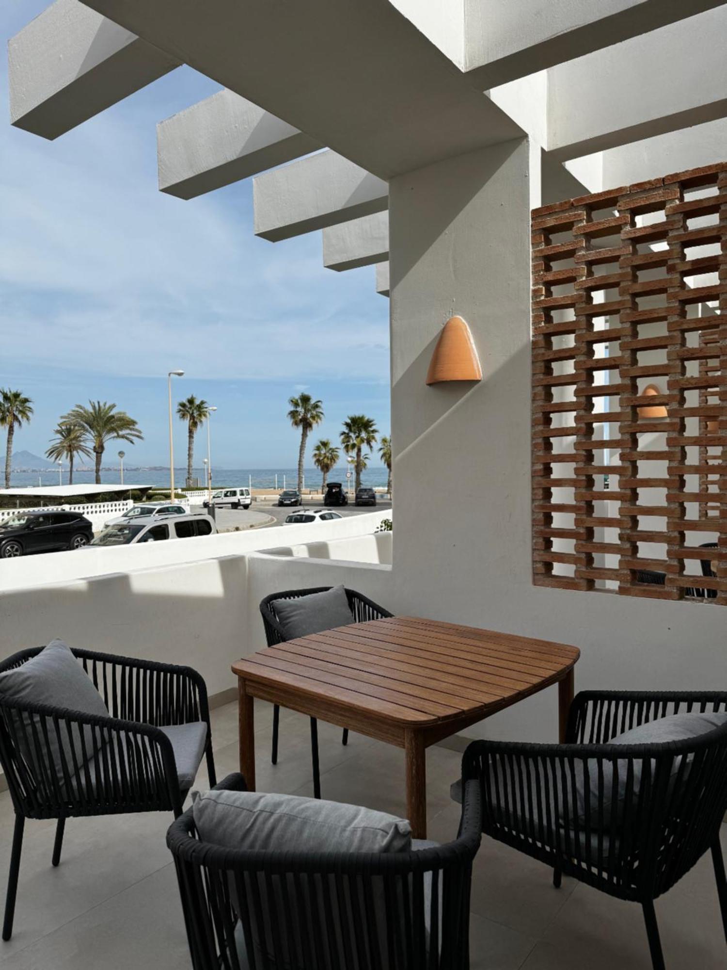 Reyes Catolicos Premium Beach, Playa Urbanova, Alicante Exteriör bild